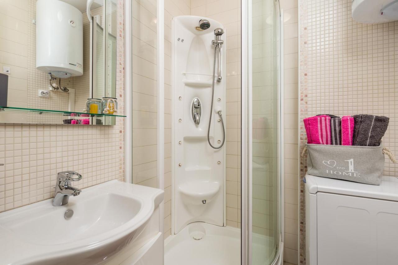 Apartment Maja Opatija With Free Private Parking And Lovely Sea View Terrace Ngoại thất bức ảnh